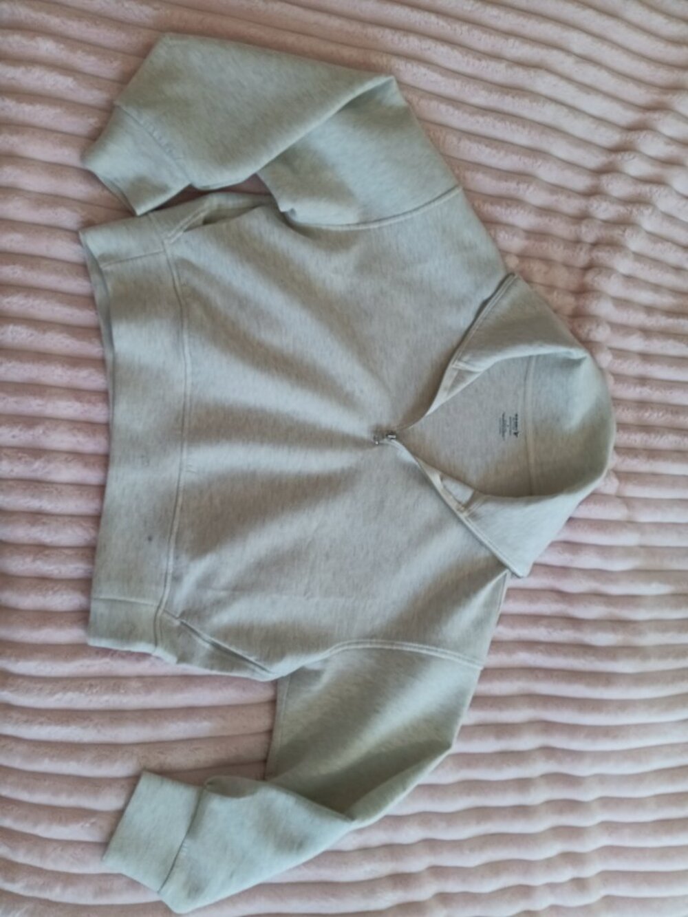 Old Navy Crop Bounce Fleece